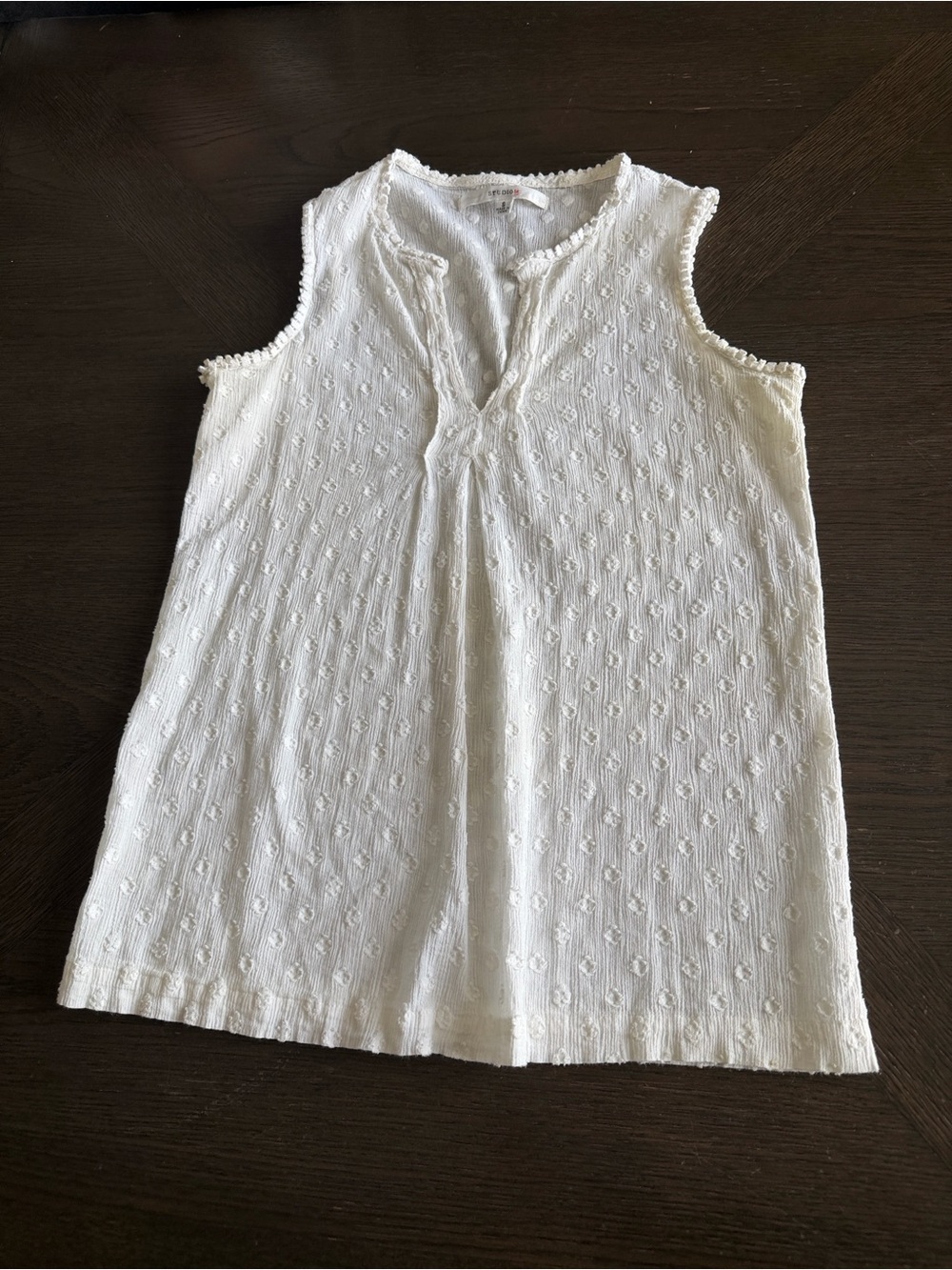 Studio M Cream Sleeveless Eyelet Texture Blouse